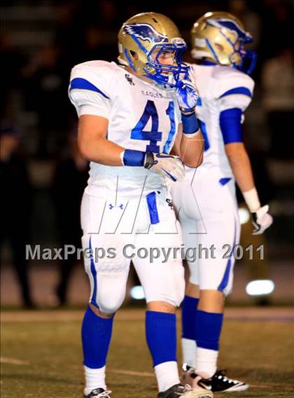 Thumbnail 3 in Santa Margarita vs. Servite  photogallery.
