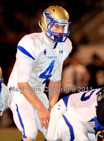 Thumbnail 1 in Santa Margarita vs. Servite  photogallery.