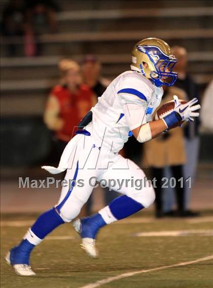 Thumbnail 1 in Santa Margarita vs. Servite  photogallery.