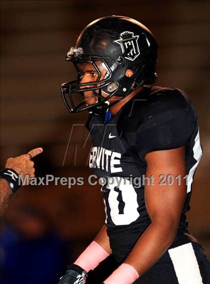 Thumbnail 3 in Santa Margarita vs. Servite  photogallery.