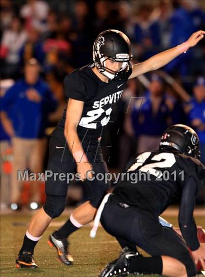 Thumbnail 2 in Santa Margarita vs. Servite  photogallery.