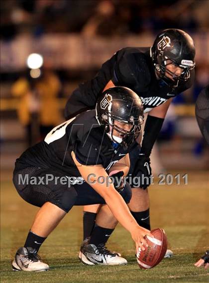 Thumbnail 2 in Santa Margarita vs. Servite  photogallery.