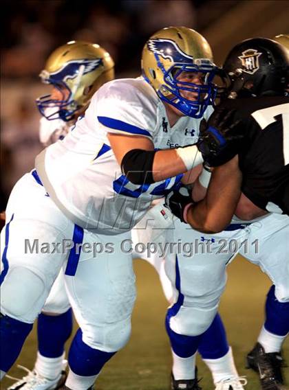 Thumbnail 2 in Santa Margarita vs. Servite  photogallery.