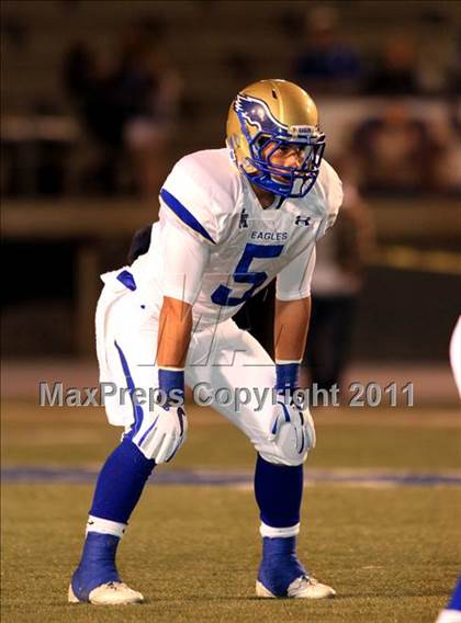 Thumbnail 1 in Santa Margarita vs. Servite  photogallery.