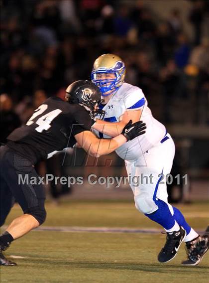 Thumbnail 2 in Santa Margarita vs. Servite  photogallery.