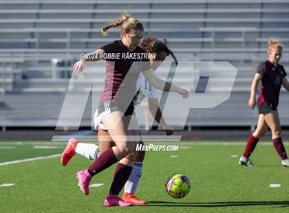 Thumbnail 3 in Royse City vs. Whitehouse (Forney LRS Invitational) photogallery.
