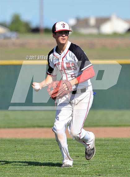 Thumbnail 2 in Del Campo @ Antelope photogallery.