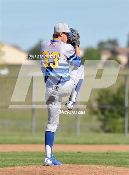 Thumbnail 3 in Del Campo @ Antelope photogallery.