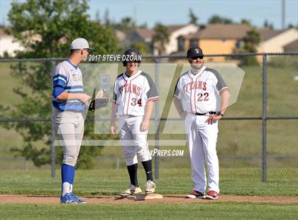 Thumbnail 3 in Del Campo @ Antelope photogallery.