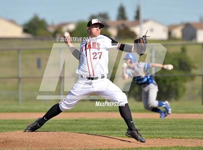 Thumbnail 3 in Del Campo @ Antelope photogallery.
