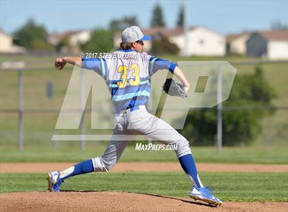 Thumbnail 2 in Del Campo @ Antelope photogallery.