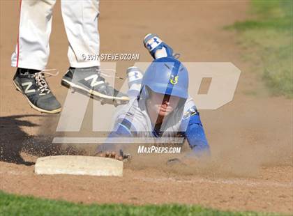 Thumbnail 3 in Del Campo @ Antelope photogallery.