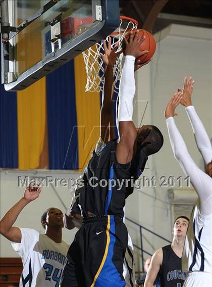 Thumbnail 2 in Newark Memorial vs. Burbank (Gridley Invitational) photogallery.