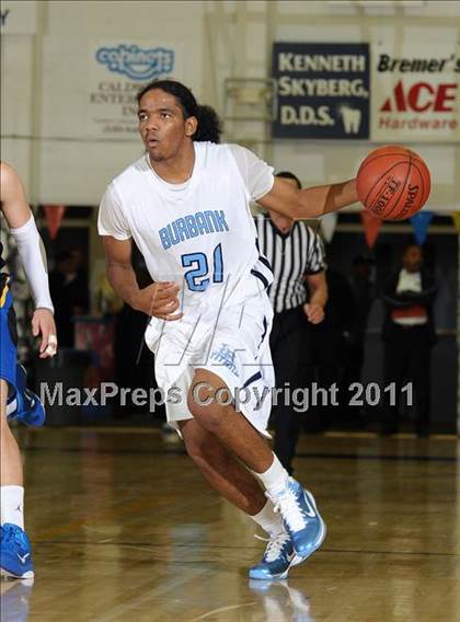 Thumbnail 3 in Newark Memorial vs. Burbank (Gridley Invitational) photogallery.