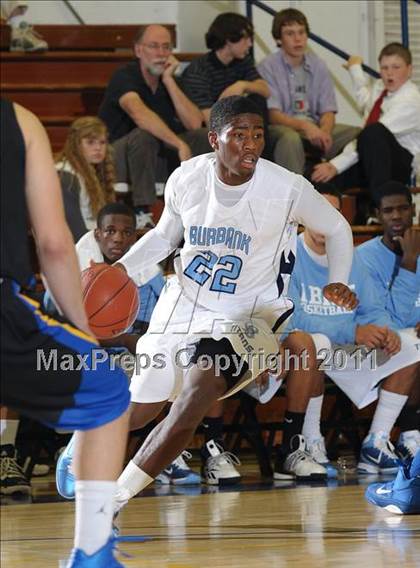 Thumbnail 3 in Newark Memorial vs. Burbank (Gridley Invitational) photogallery.