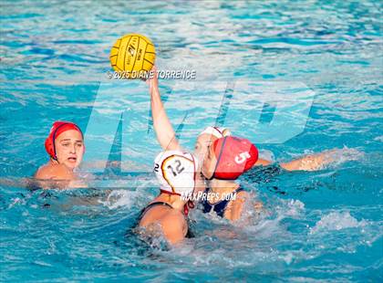 Thumbnail 2 in San Marcos vs Woodrow Wilson (Bill Barnett Holiday Cup) photogallery.