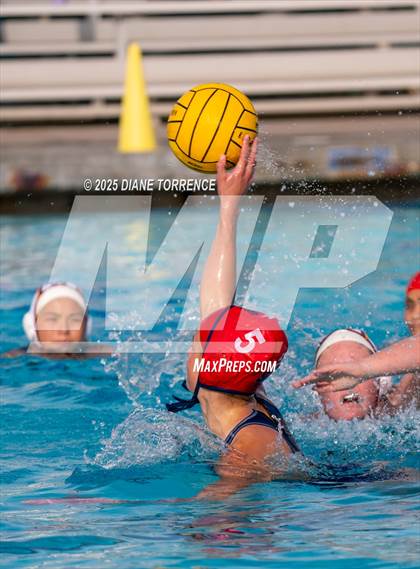 Thumbnail 3 in San Marcos vs Woodrow Wilson (Bill Barnett Holiday Cup) photogallery.