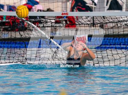 Thumbnail 2 in San Marcos vs Woodrow Wilson (Bill Barnett Holiday Cup) photogallery.