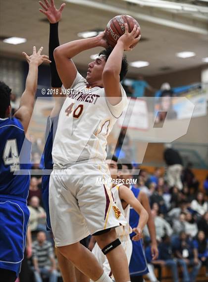 Thumbnail 3 in Southwest SD vs. San Diego Academy (CIF SDS D5 Final) photogallery.