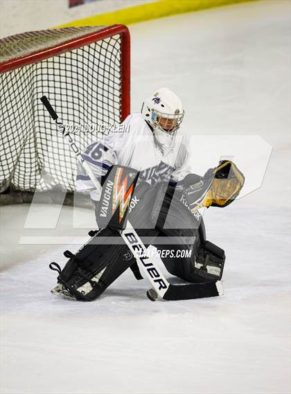 Thumbnail 3 in Eagle River vs Service photogallery.