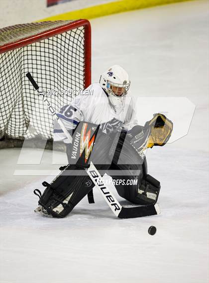 Thumbnail 2 in Eagle River vs Service photogallery.