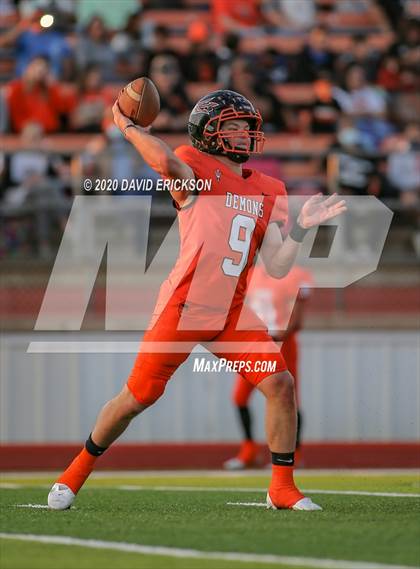 Thumbnail 2 in Dumas vs. Perryton photogallery.