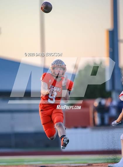 Thumbnail 2 in Dumas vs. Perryton photogallery.