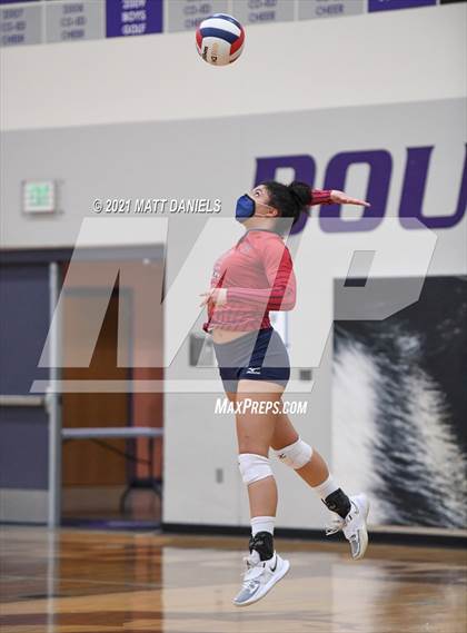 Thumbnail 1 in Chaparral @ Douglas County photogallery.