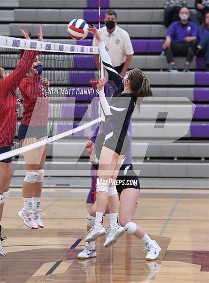 Thumbnail 1 in Chaparral @ Douglas County photogallery.