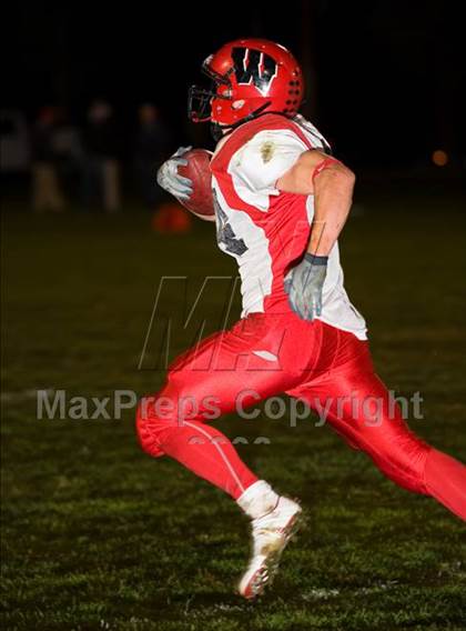 Thumbnail 1 in Westfield vs. Longmeadow photogallery.