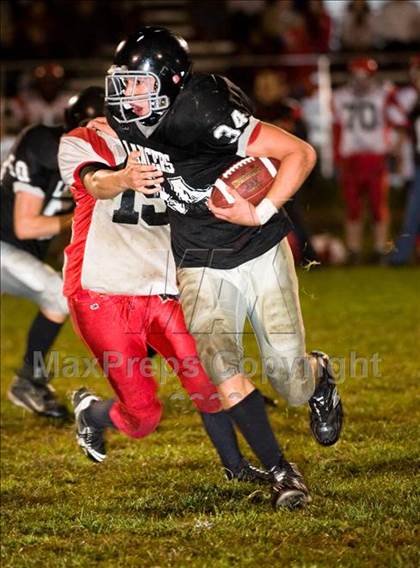 Thumbnail 2 in Westfield vs. Longmeadow photogallery.