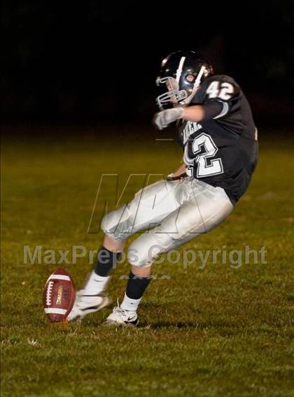 Thumbnail 2 in Westfield vs. Longmeadow photogallery.