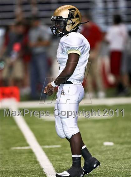 Thumbnail 3 in Abilene vs. Belton (Dave Campbell's Texas Football Classic) photogallery.