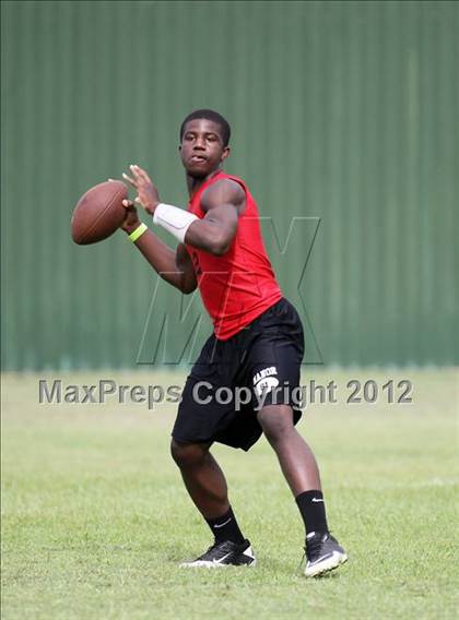 Thumbnail 1 in Manor vs Stony Point (IFAF USA Football 7-on-7 Tournament) photogallery.