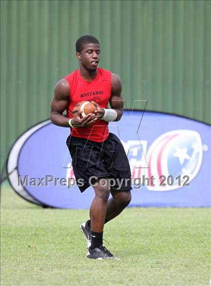 Thumbnail 1 in Manor vs Stony Point (IFAF USA Football 7-on-7 Tournament) photogallery.