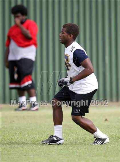 Thumbnail 2 in Manor vs Stony Point (IFAF USA Football 7-on-7 Tournament) photogallery.