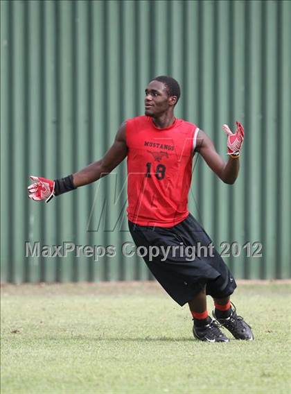 Thumbnail 1 in Manor vs Stony Point (IFAF USA Football 7-on-7 Tournament) photogallery.