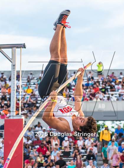 Thumbnail 2 in CIF State Track and Field Championships (Boys Pole Vault Qualifications) photogallery.