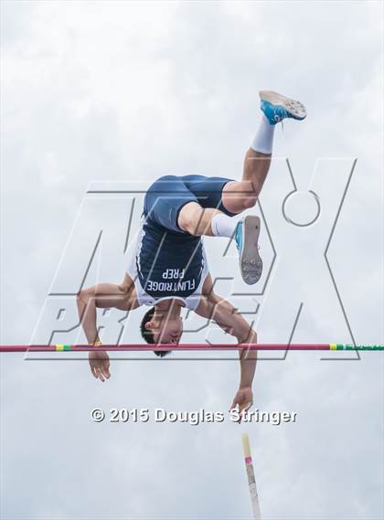 Thumbnail 3 in CIF State Track and Field Championships (Boys Pole Vault Qualifications) photogallery.