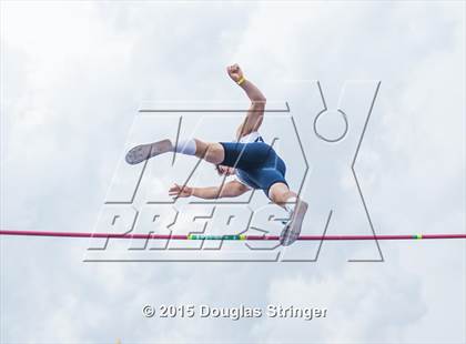 Thumbnail 2 in CIF State Track and Field Championships (Boys Pole Vault Qualifications) photogallery.
