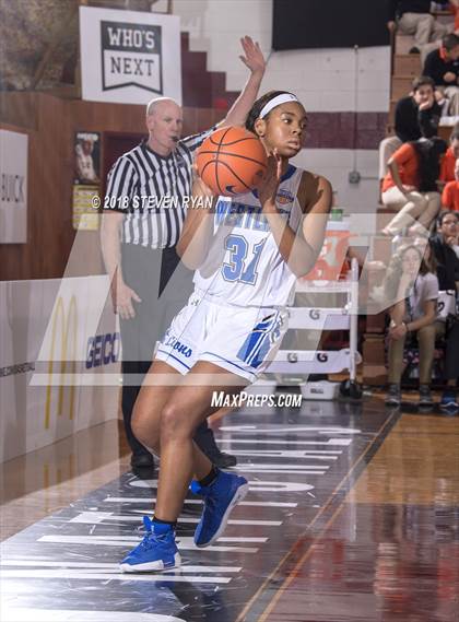 Thumbnail 2 in Hamilton Heights vs. Winter Haven (GEICO National Tournament Semifinal) photogallery.