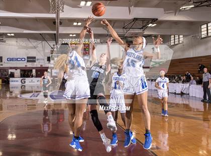 Thumbnail 3 in Hamilton Heights vs. Winter Haven (GEICO National Tournament Semifinal) photogallery.