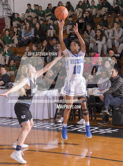 Thumbnail 2 in Hamilton Heights vs. Winter Haven (GEICO National Tournament Semifinal) photogallery.