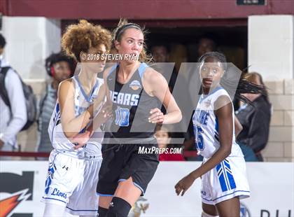 Thumbnail 3 in Hamilton Heights vs. Winter Haven (GEICO National Tournament Semifinal) photogallery.