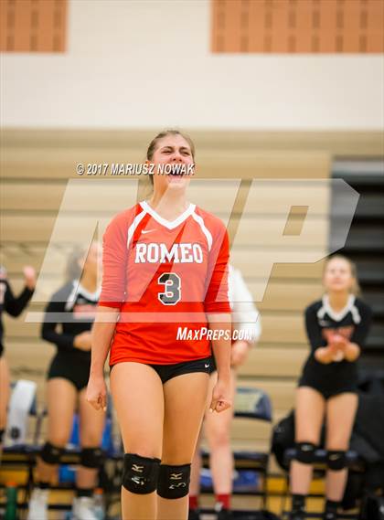 Thumbnail 2 in Romeo @ Rochester (MHSAA District Semifinal) photogallery.