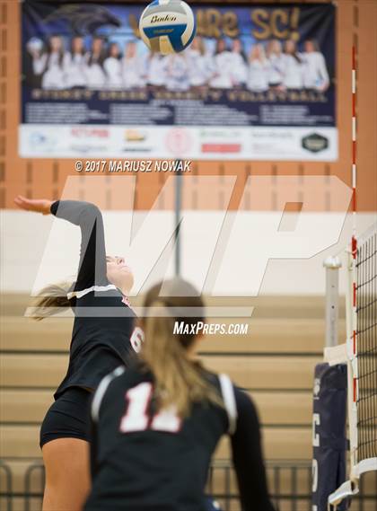 Thumbnail 1 in Romeo @ Rochester (MHSAA District Semifinal) photogallery.