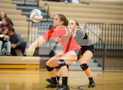 Thumbnail 2 in Romeo @ Rochester (MHSAA District Semifinal) photogallery.