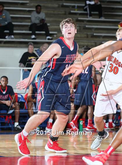 Thumbnail 1 in La Porte vs. Allen (McDonald's Texas Invitational) photogallery.