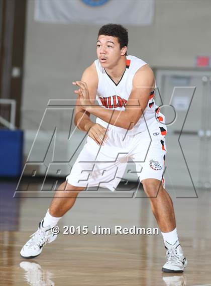 Thumbnail 1 in La Porte vs. Allen (McDonald's Texas Invitational) photogallery.