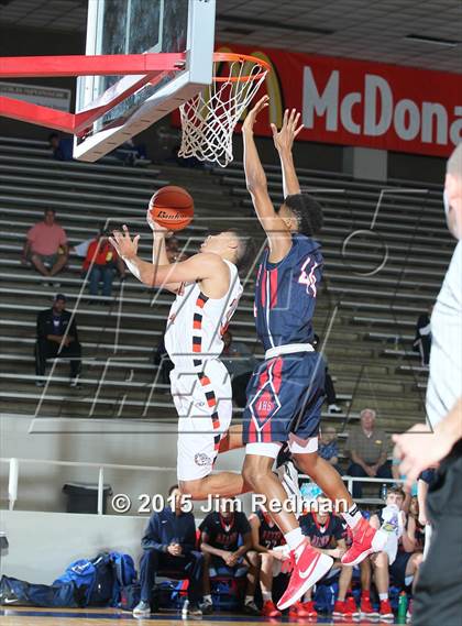 Thumbnail 3 in La Porte vs. Allen (McDonald's Texas Invitational) photogallery.